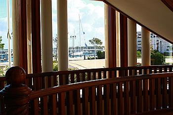 Deutschiand Tagungshotels- Businesscenter des Ostseehotels mit Blick auf den Yachthafen