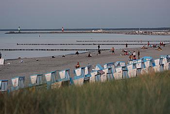 Golfreisen Warnemünde - Strand am Ostseehotel