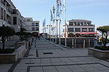 Hotel Rostock - Flanieren am Hafen des Ostseehotels in Rostock