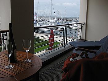 Hotelbewertung - Balkonblick auf Yachthafen Hohe Düne