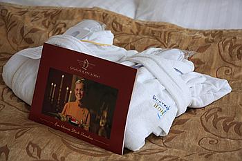 Hotels - Bademantel mit SPA Hotel Ostsee Broschüre 