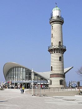 Ostsee Urlaub - Leuchtturm in Warnemünde