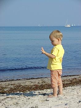 Ostseeurlaub - Kind am Ostsee Strand