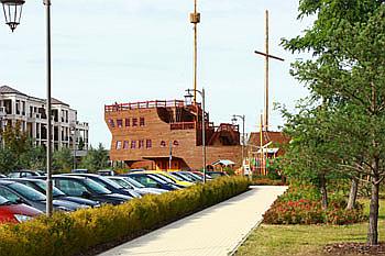 Resorts Warnemünde - Kinderschiff im Ostseehotel