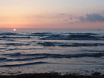 Romantisches Wochenende - Sonnenuntergang Ostsee