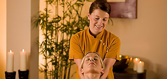 Balinesische Massage – Yachthafenresidenz Hohe Düne